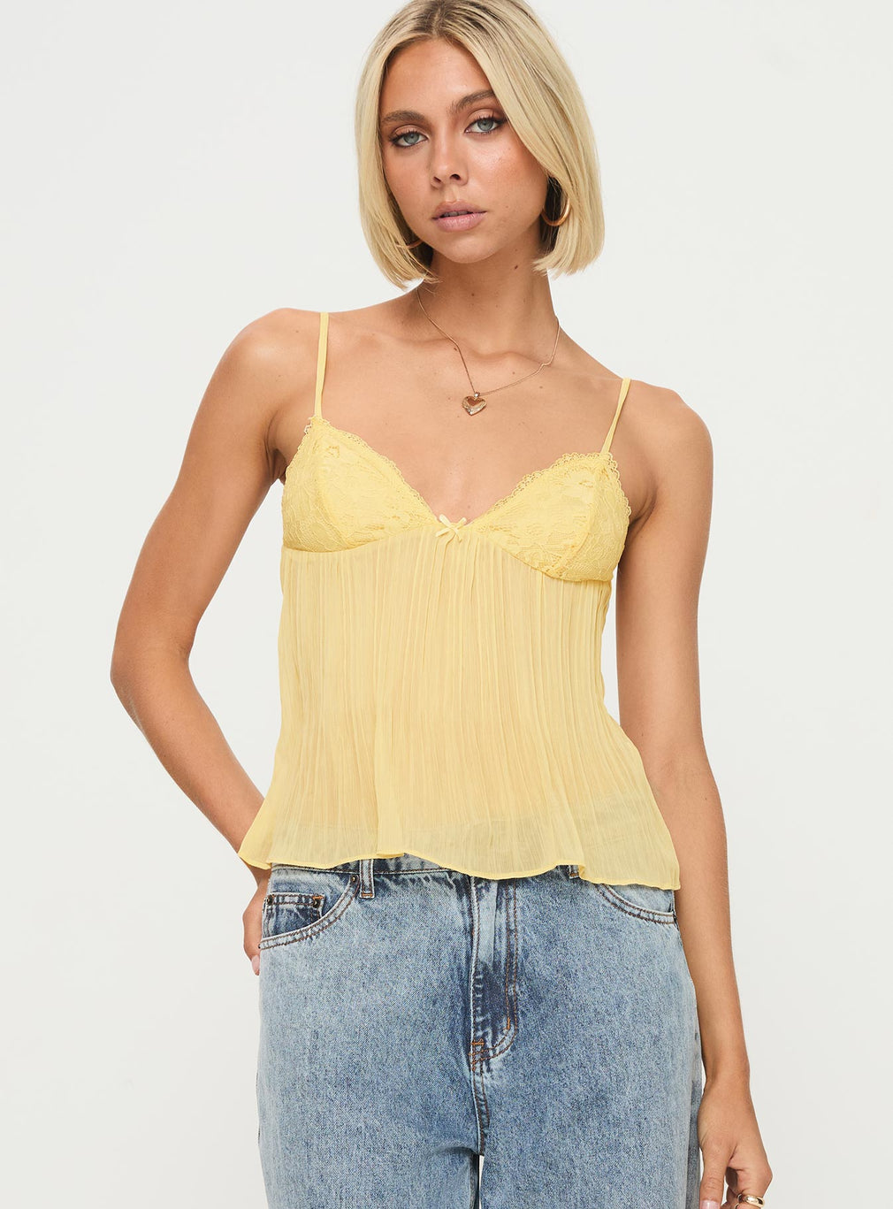 TOP LENCERO PLISADO CON ENCAJE