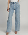 JEANS TIRO ALTO CON DETALLES DE PEDRERIA
