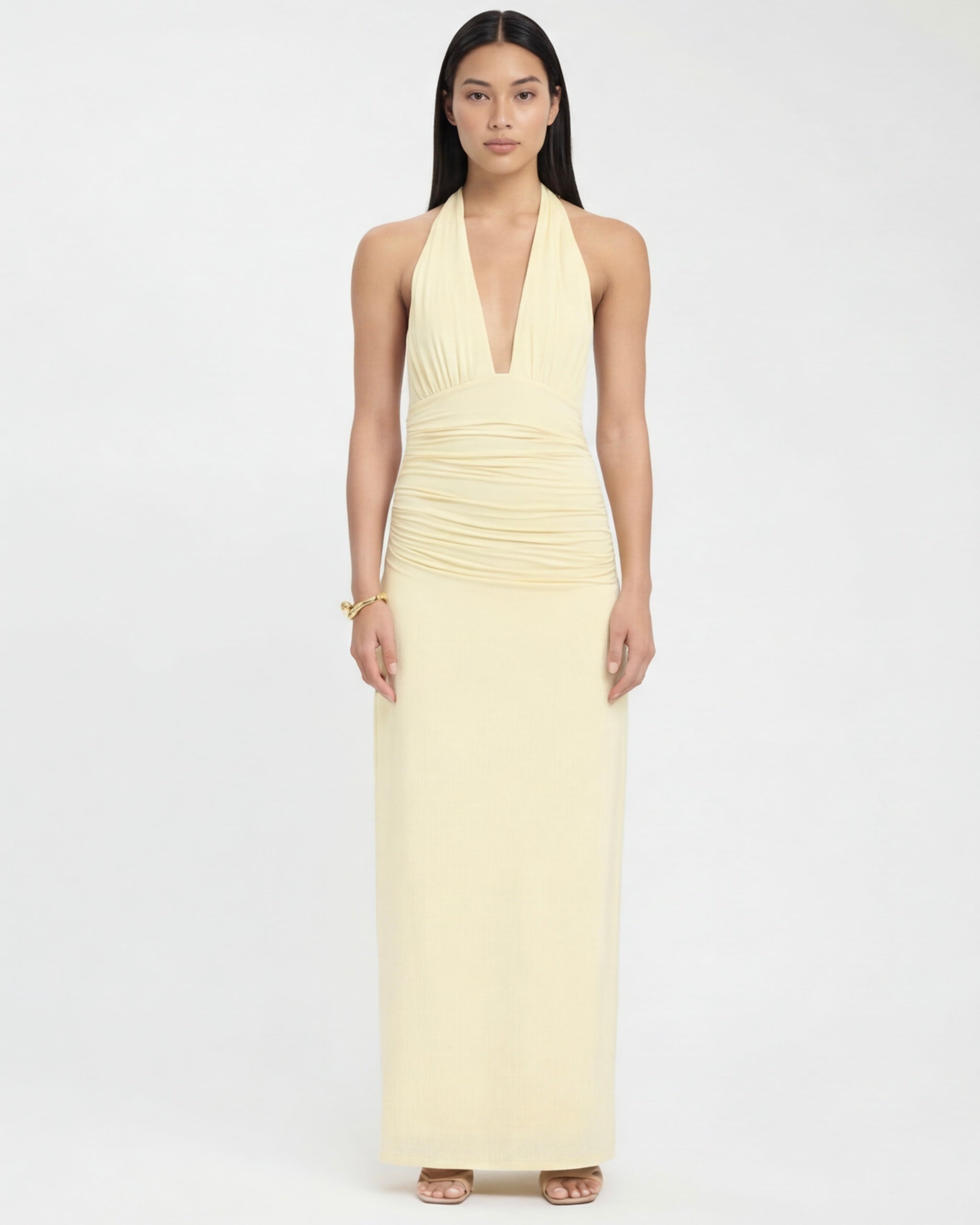 VESTIDO LARGO HALTER CON ESPALDA DESCUBIERTA