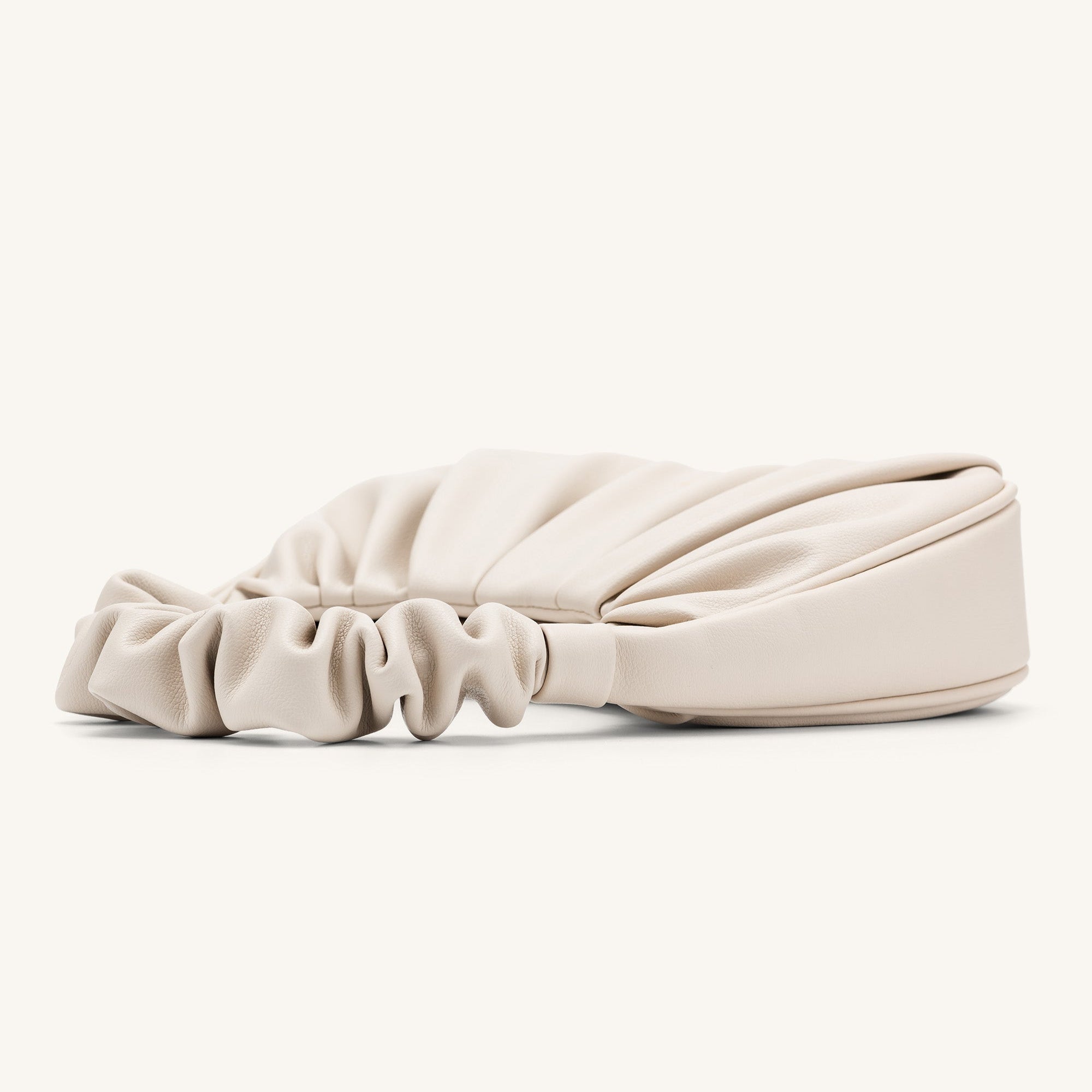 BOLSO FRUNCIDO Piel beige