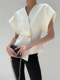 BLUSA MODERNO CON CUELLO EN V Y BOTONES