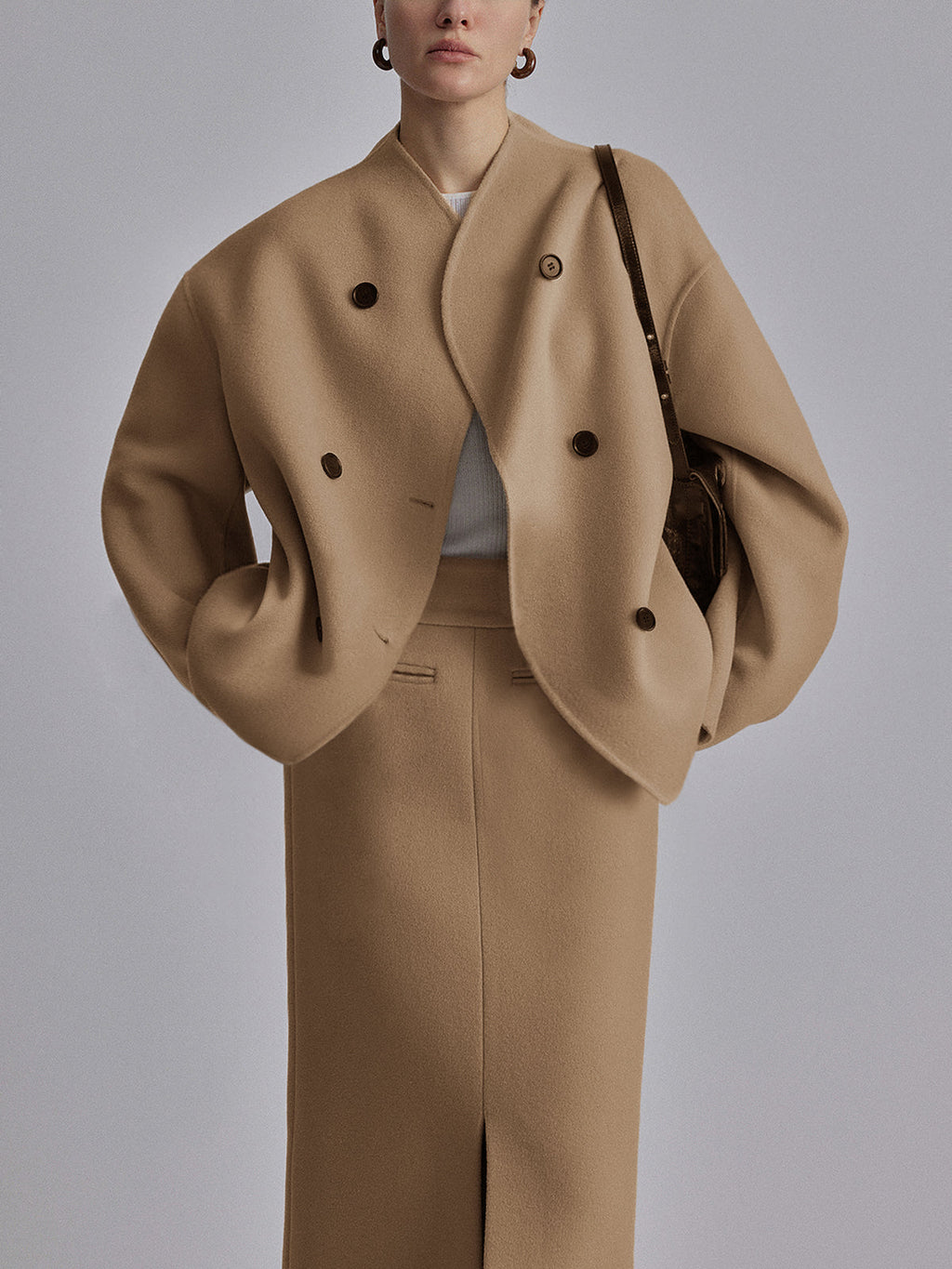 CHAQUETA OVERSIZE CON DOBLE ABOTONADURA
