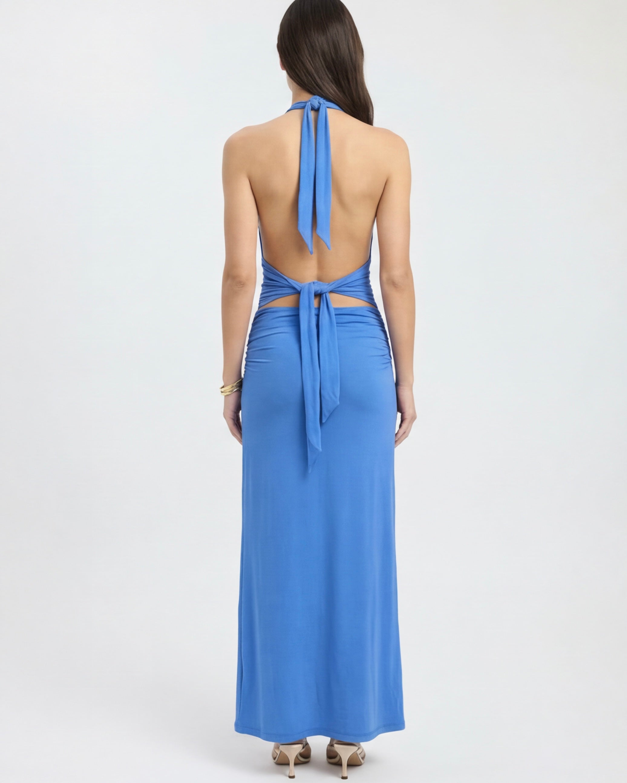VESTIDO LARGO HALTER CON ESPALDA DESCUBIERTA