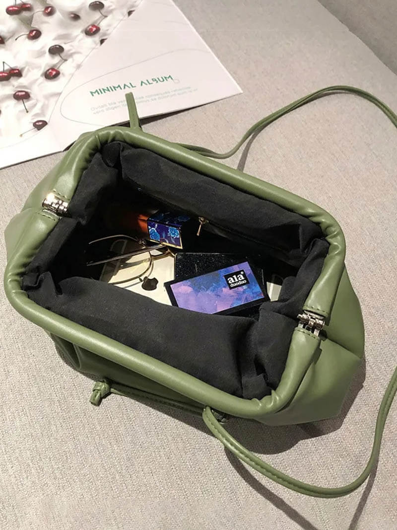 BOLSO TIPO POUCH FRUNCIDO