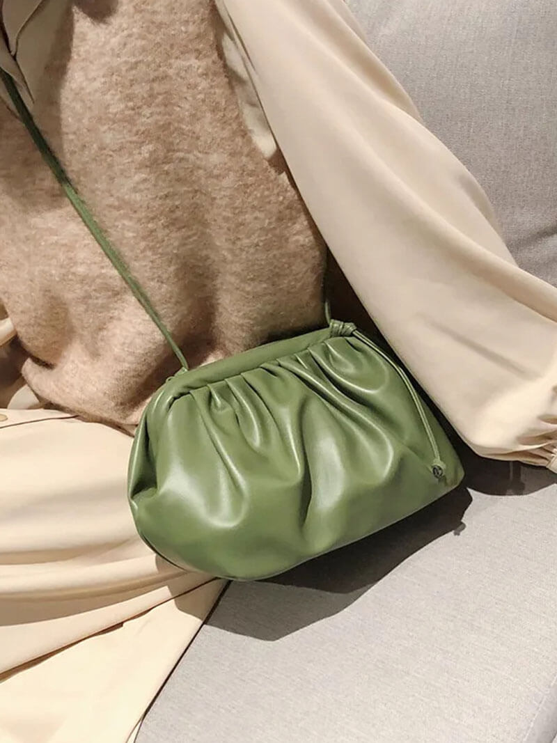 BOLSO TIPO POUCH FRUNCIDO