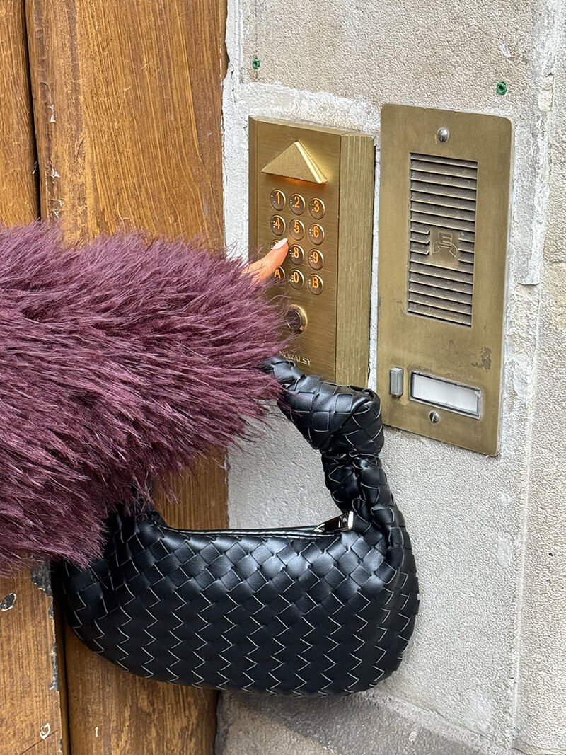 BOLSO MINI TRENZADO ASA ENVOLVENTE EFECTO PIEL